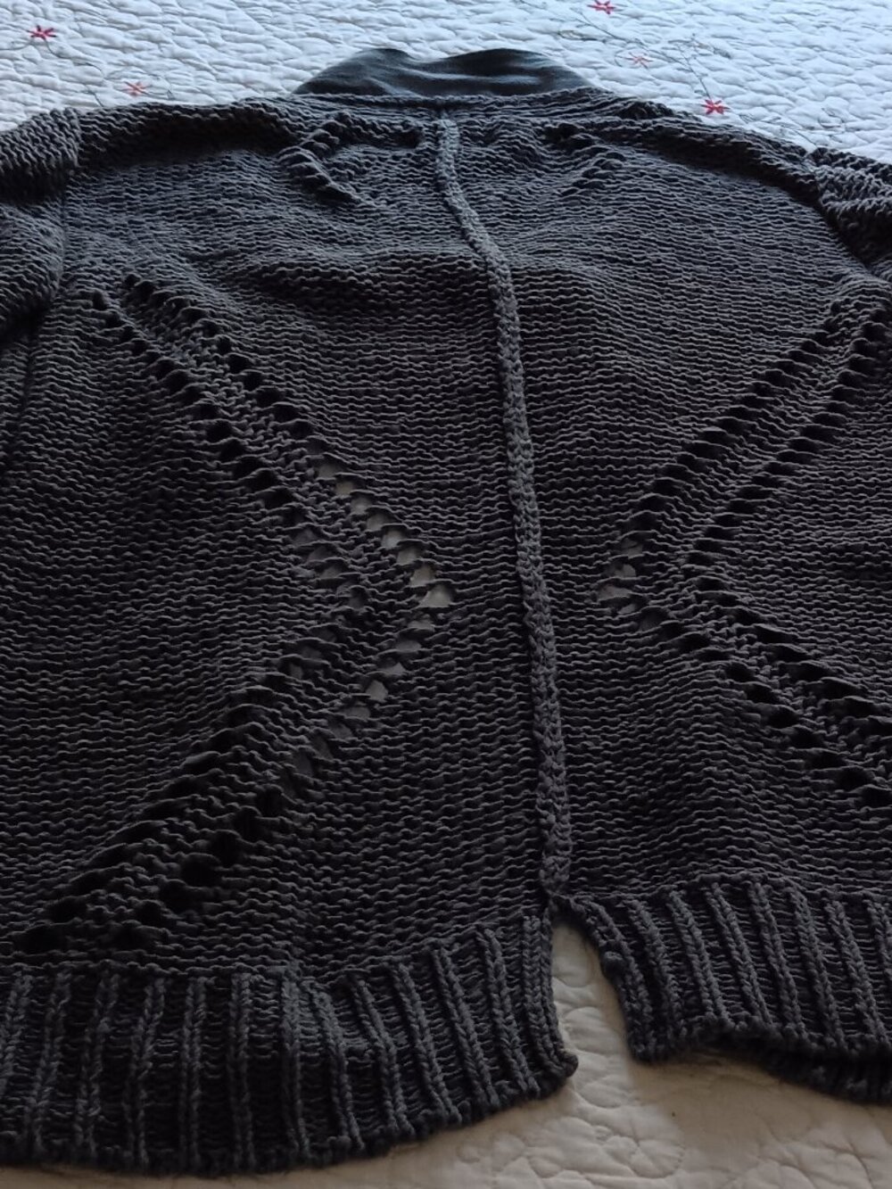 Sweater - Picture 4 of 4